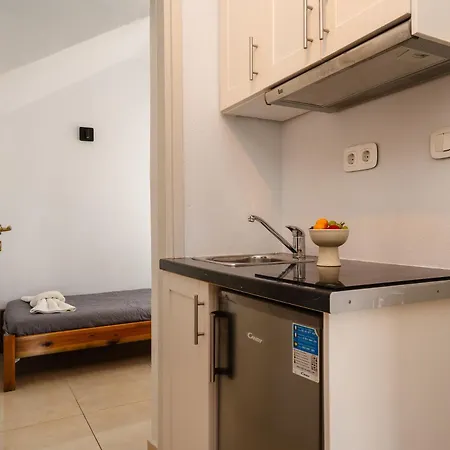 アパートホテル Eclipse Naxos Agia Anna (Naxos)