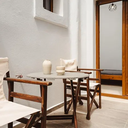 アパートホテル Eclipse Naxos 3*