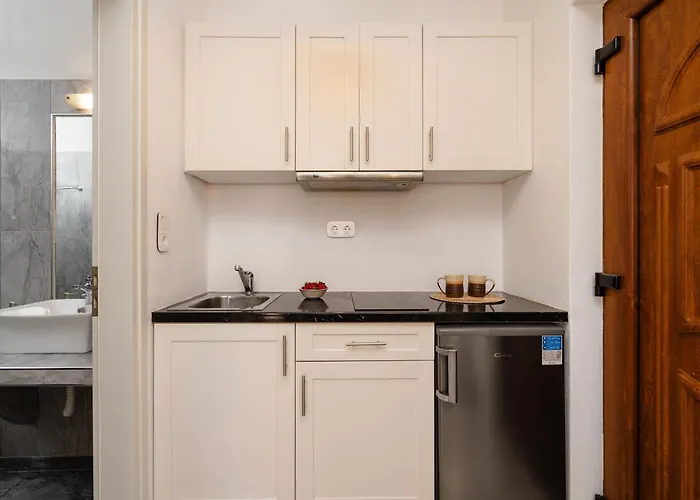 Eclipse Naxos Lägenhetshotell Agia Anna (Naxos)